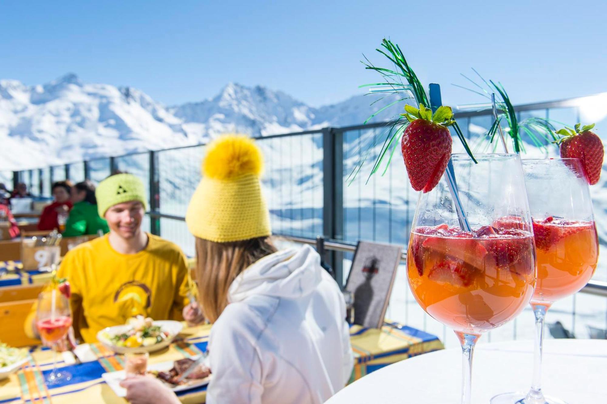 Haus Adrian Lägenhet Wald am Arlberg Exteriör bild