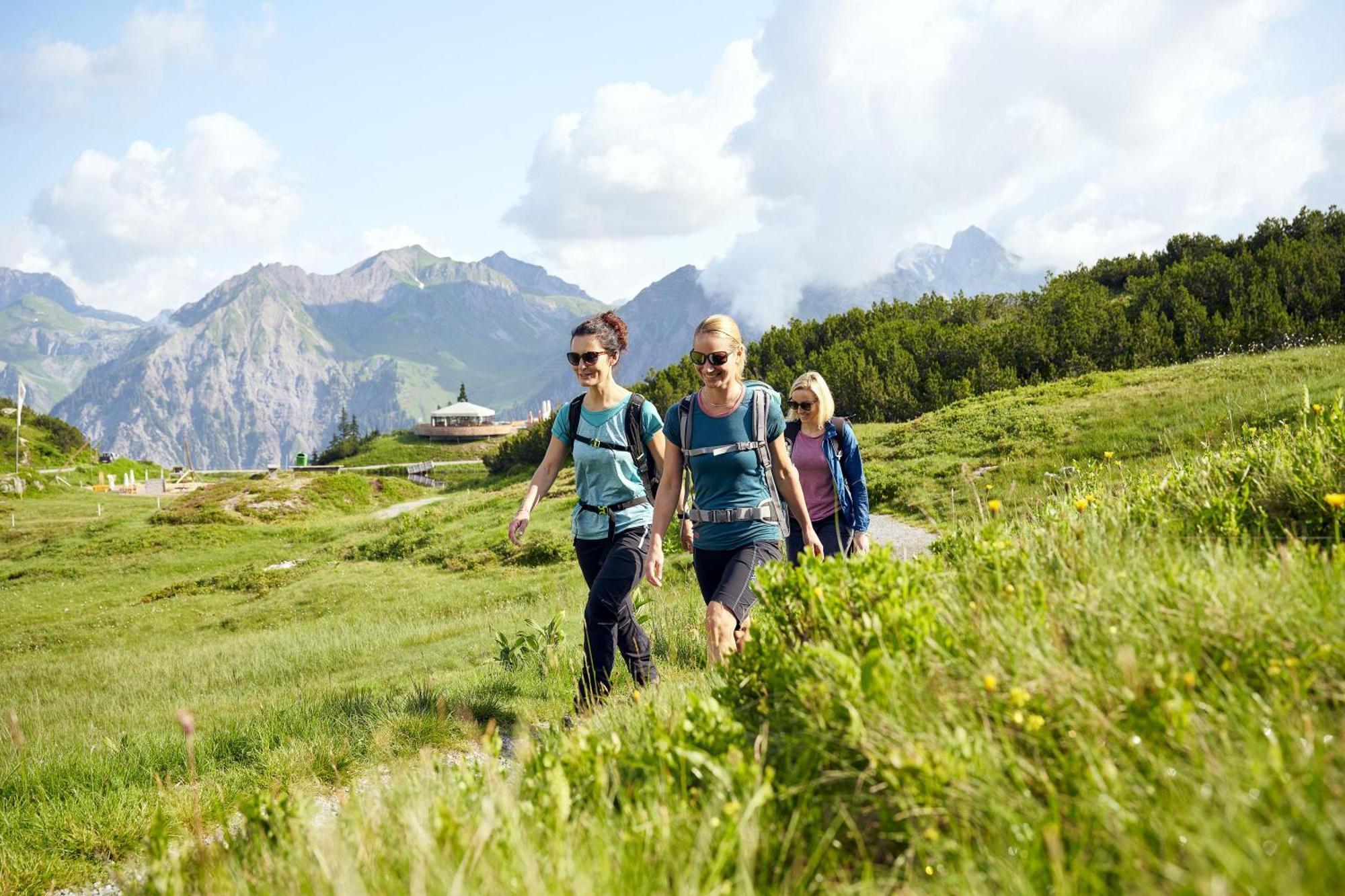 Haus Adrian Lägenhet Wald am Arlberg Exteriör bild
