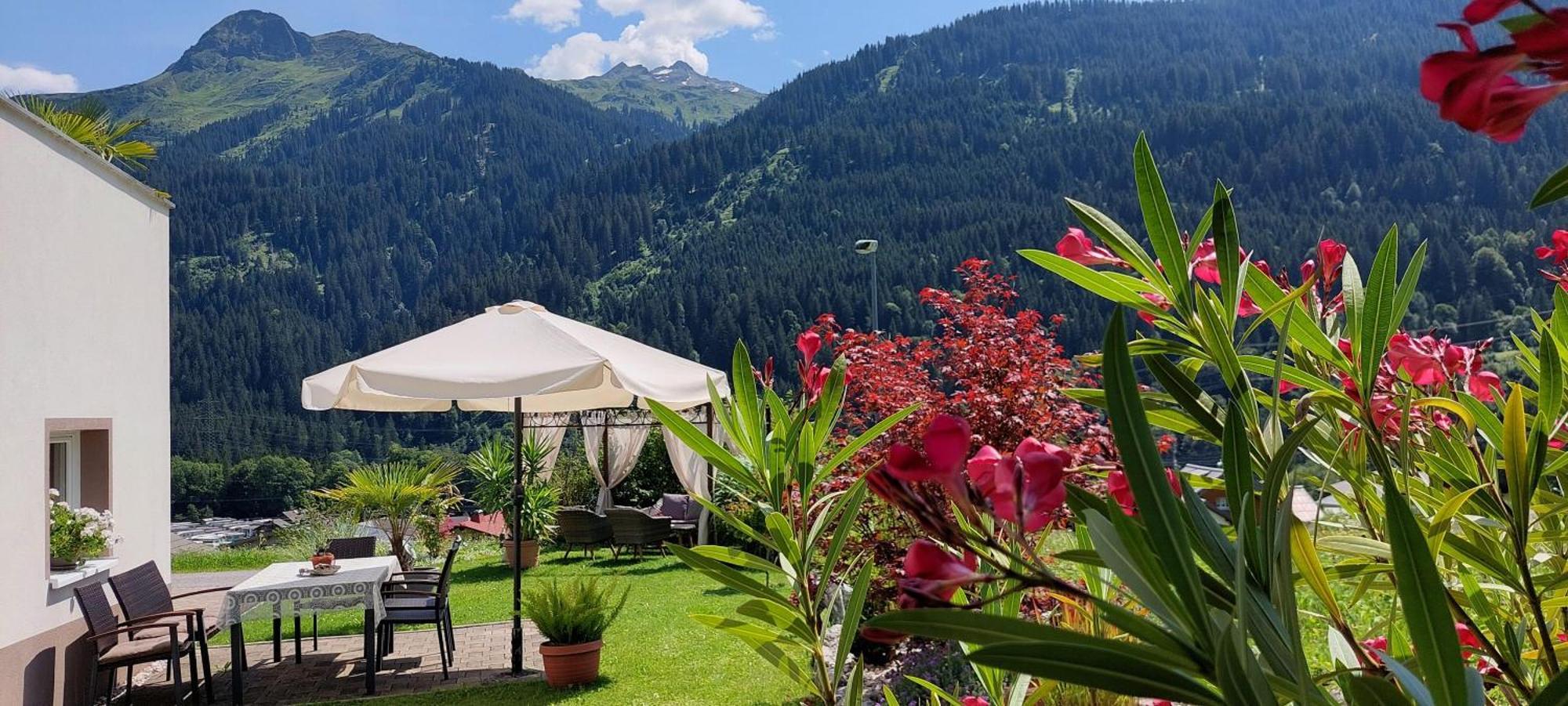 Haus Adrian Lägenhet Wald am Arlberg Exteriör bild