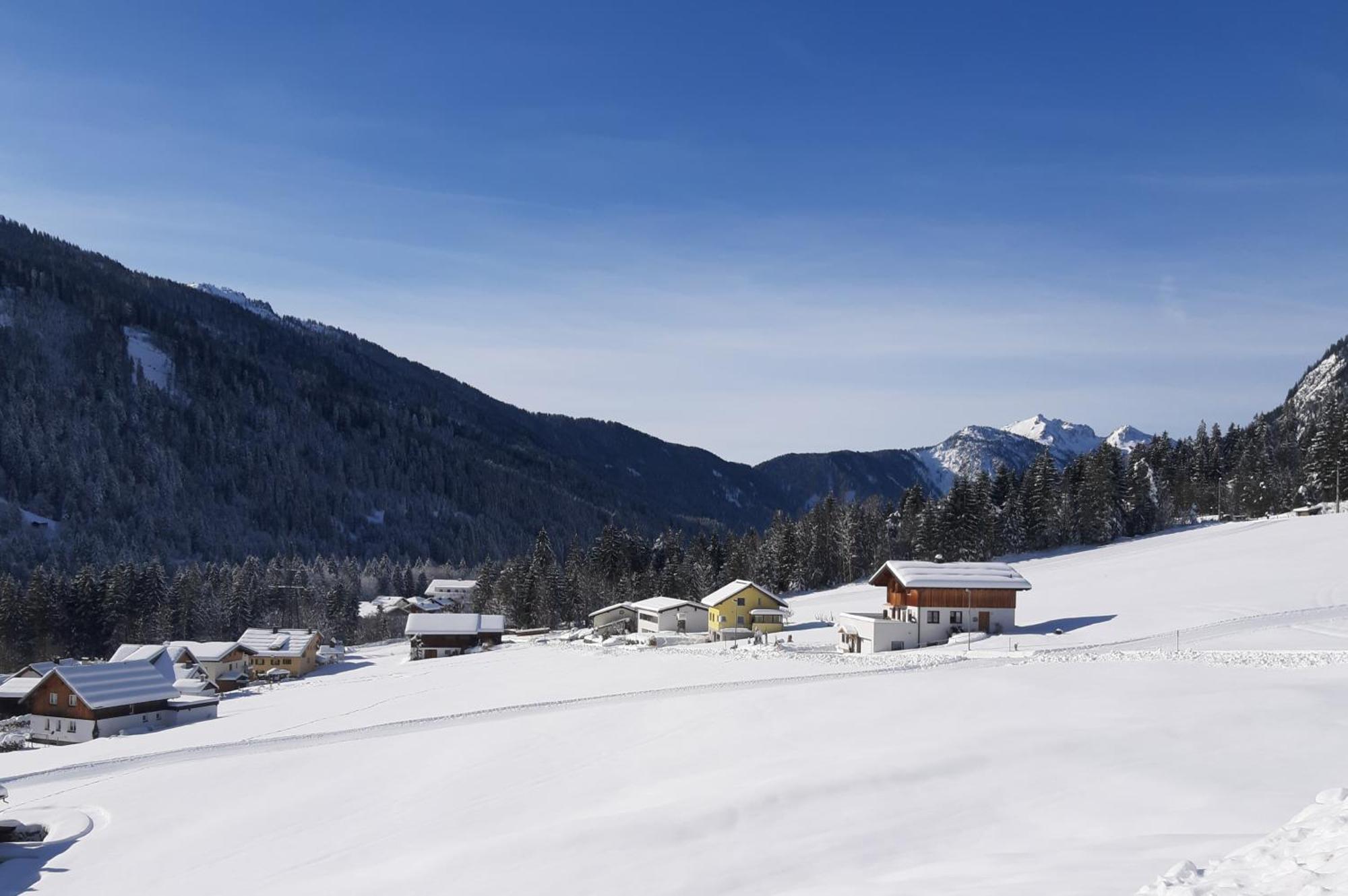 Haus Adrian Lägenhet Wald am Arlberg Exteriör bild